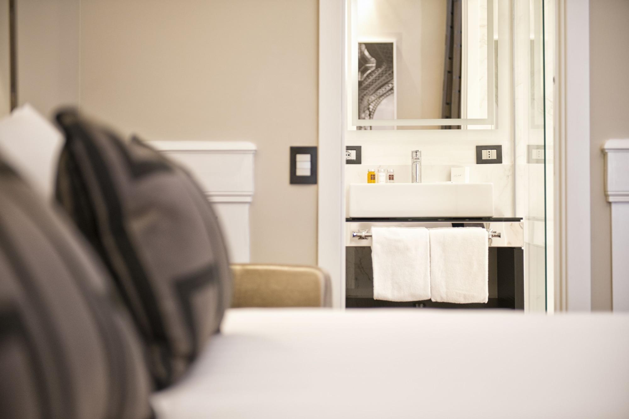The Independent Guest house 4*